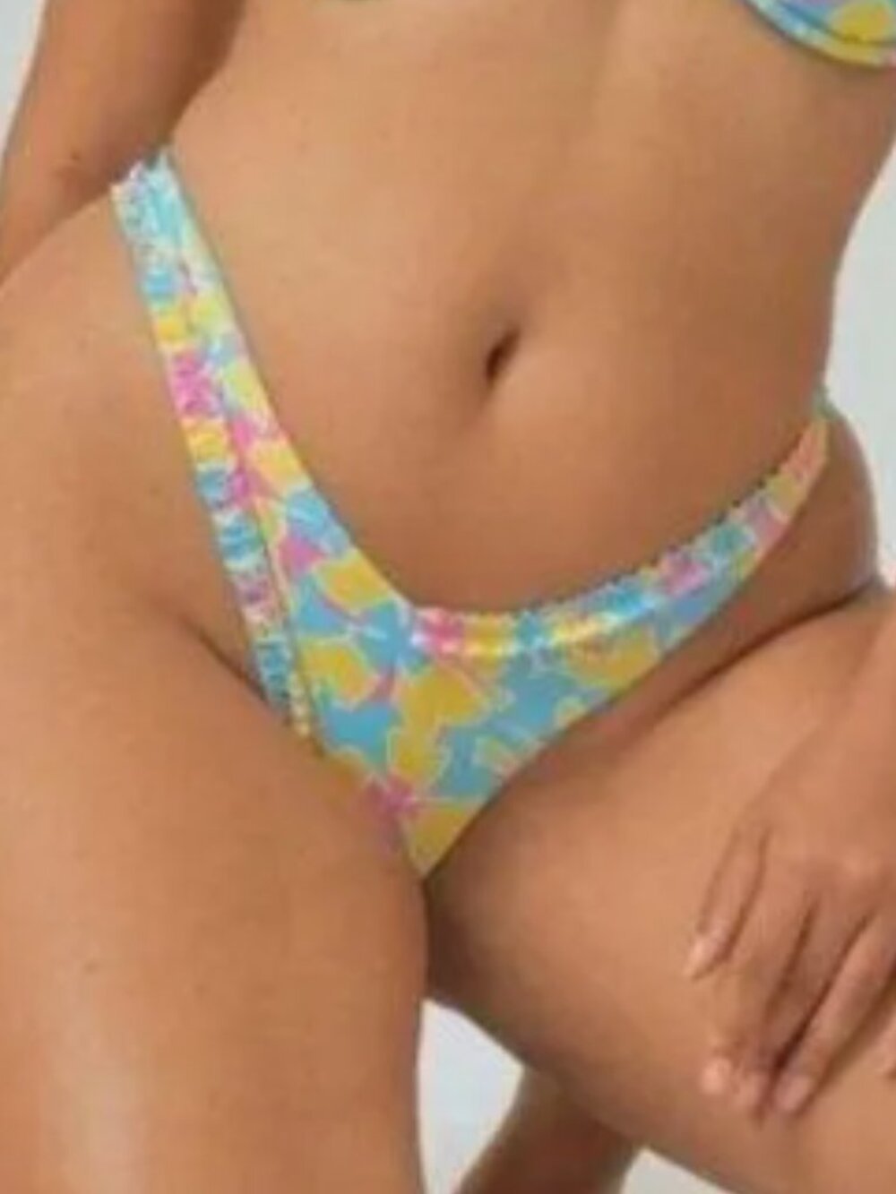 NEW - BlackBough - Amelia Frilled Cheeky Bottoms - PINA COLADA